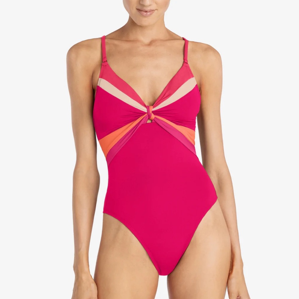 BILLIE V-NECK ONE PIECE